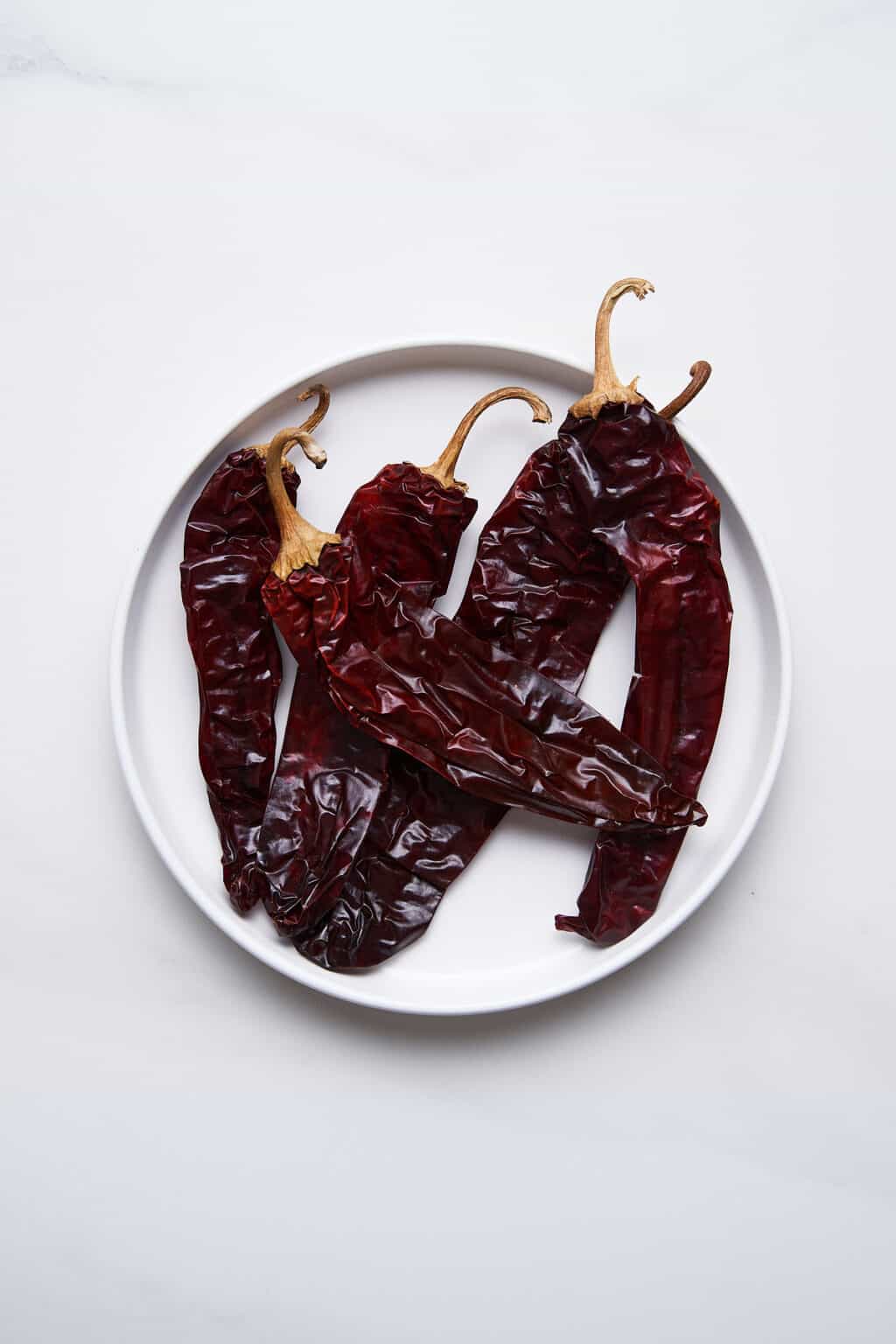 Guajillo Pepper Guide (Heat, Flavor, Uses)