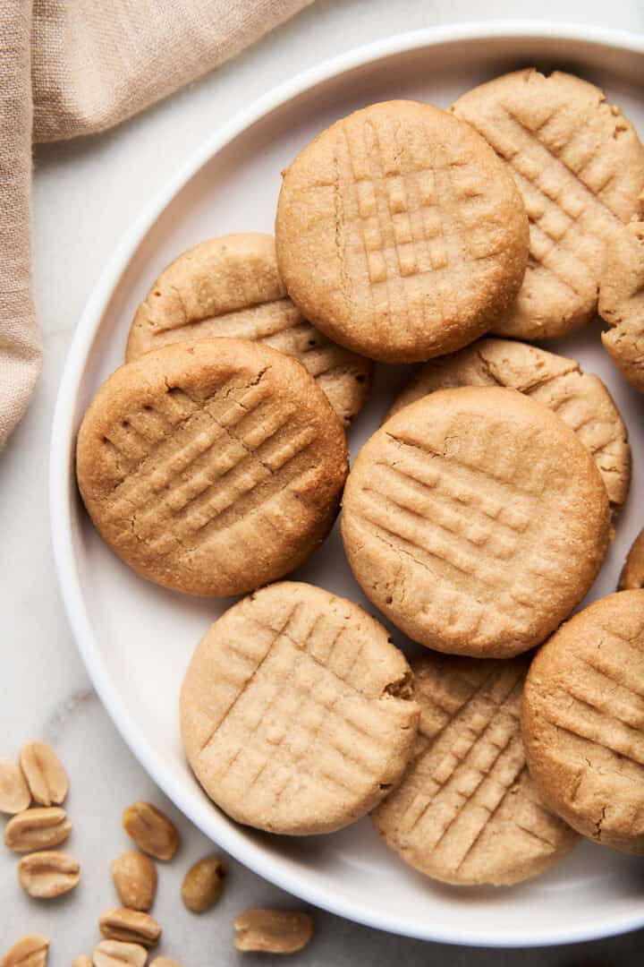 Easy 2Ingredient Peanut Butter Cookies