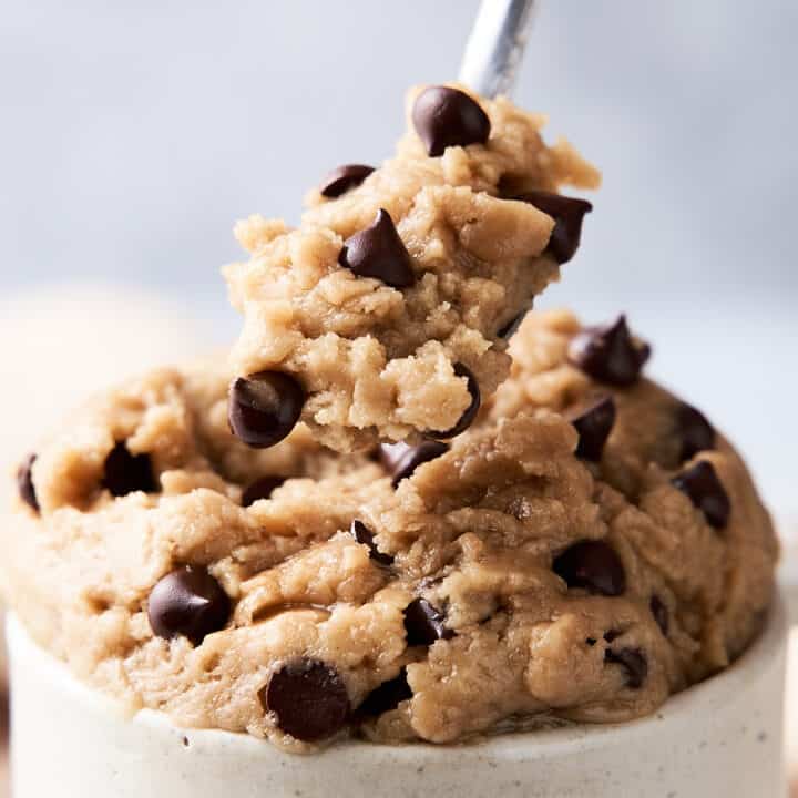 Easy Vegan Cookie Dough (Ready in 10 Minutes)
