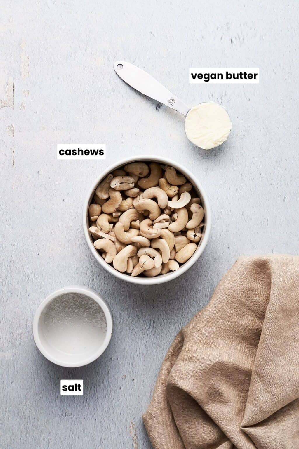 Easy Vegan Heavy Cream (3 Ingredients)
