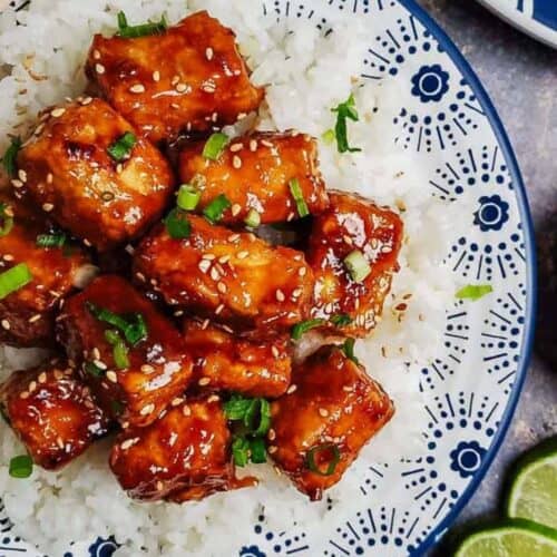 Sesame ginger tofu on a plate.