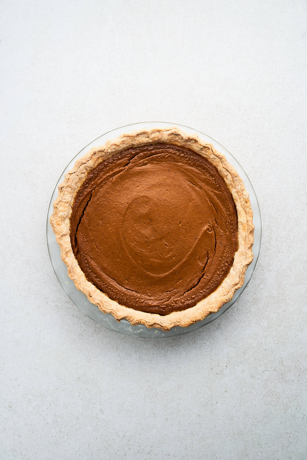 Baked vegan pumpkin pie.