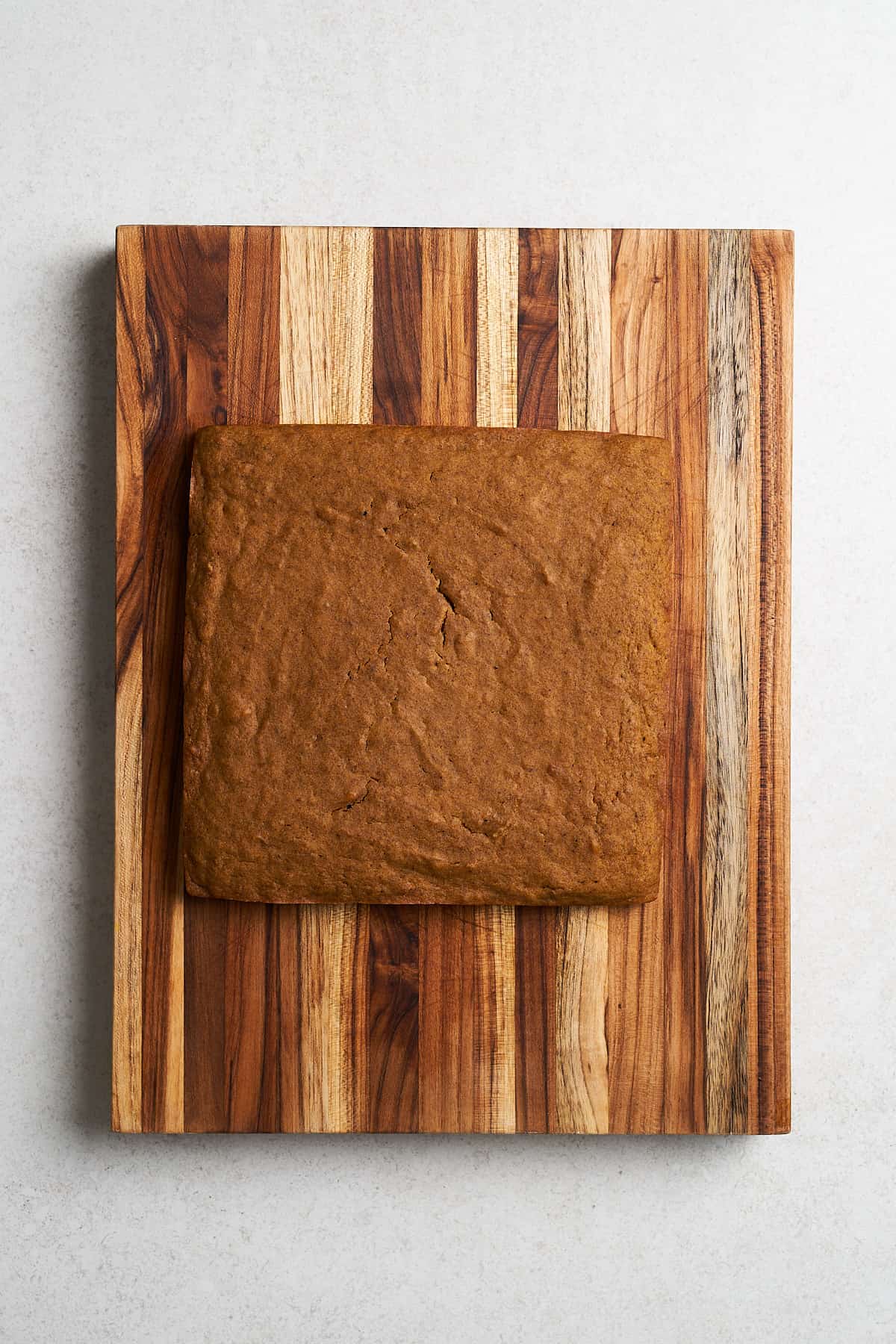 Baked vegan pumpkin bars.