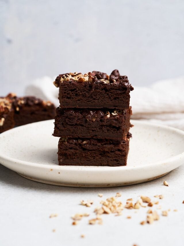 Vegan sweet potato brownies on a plate.