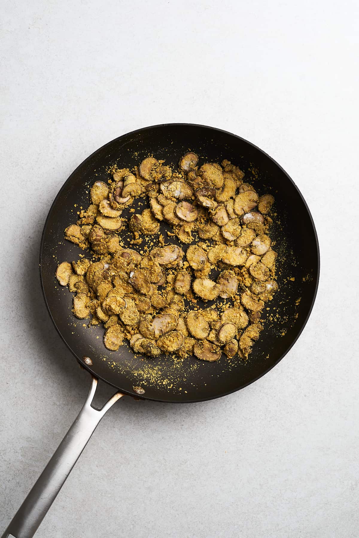 Vegan Mushroom Pasta (Ready in 15 Minutes)